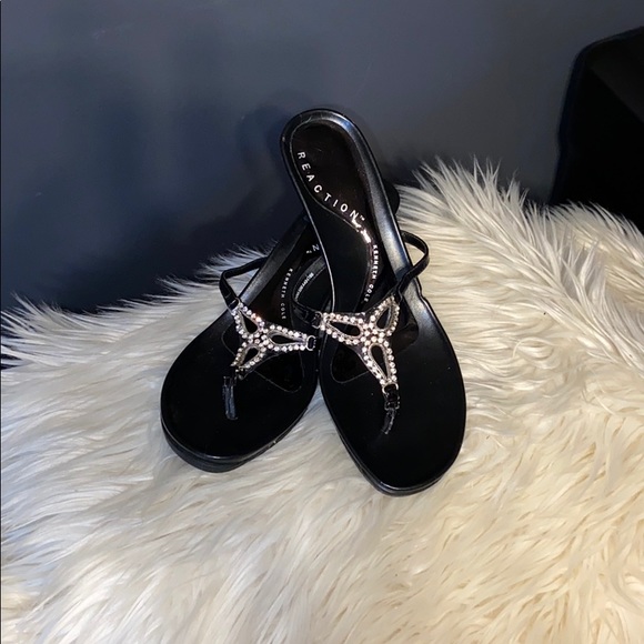 Sandals - Picture 3 of 5